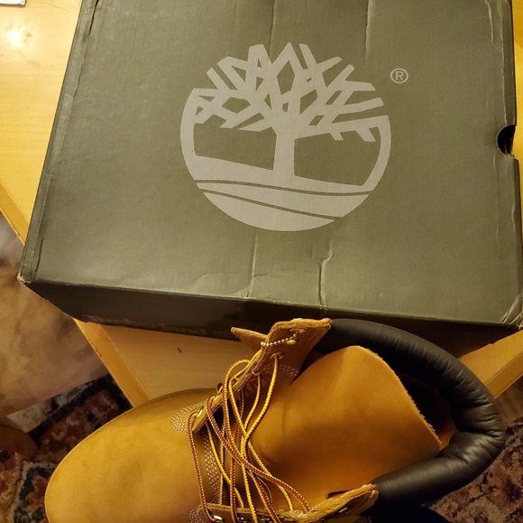 Timberland Boots size 11.5 wide - Picture 4 of 4